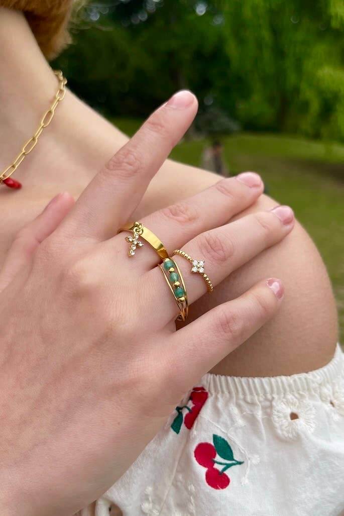 Mini-Kleeblatt-Ring mit Strasssteinen aus Edelstahl 424AQ132: Gold